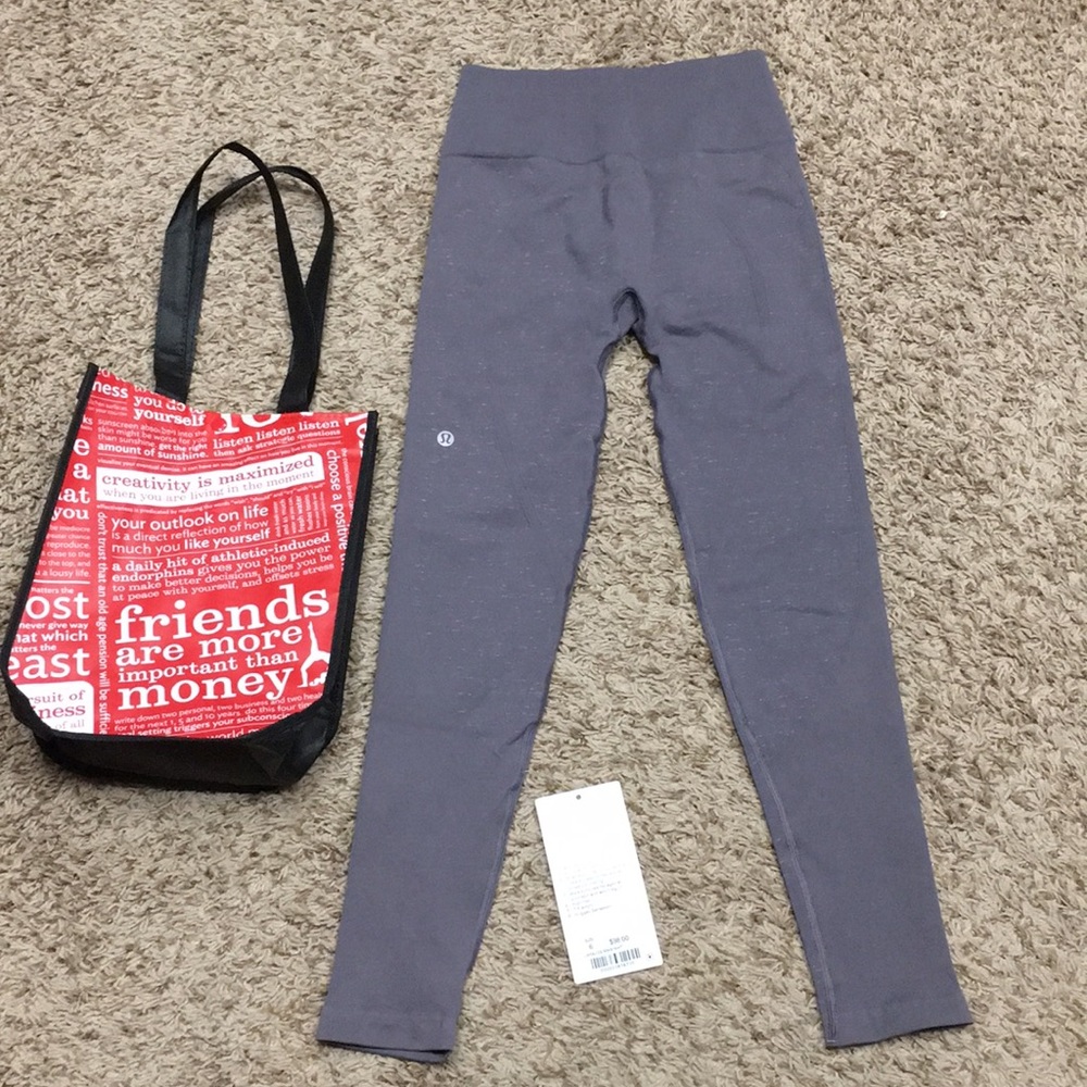 Lululemon free to flow 7/8 tight